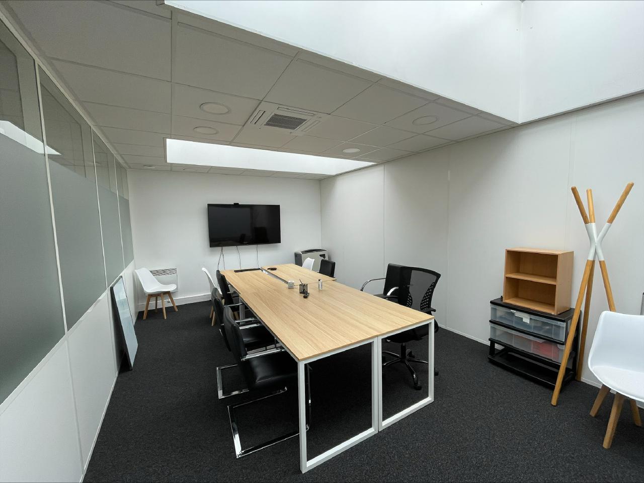 Bureau Saint-Denis 1045m² Location bureau Saint-Denis Seine-Saint-Denis OLBUR2107114 1